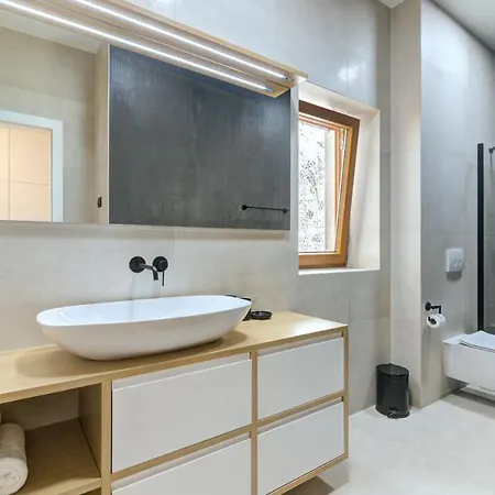 Mare Sano Plaza * أوباتيا